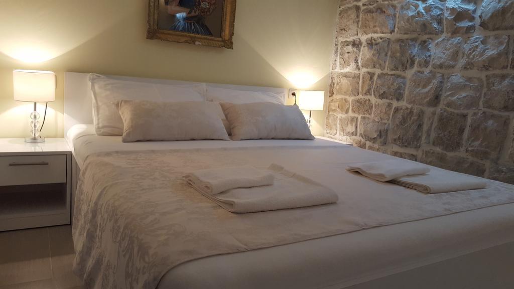 Rooms Valentino Split Bagian luar foto